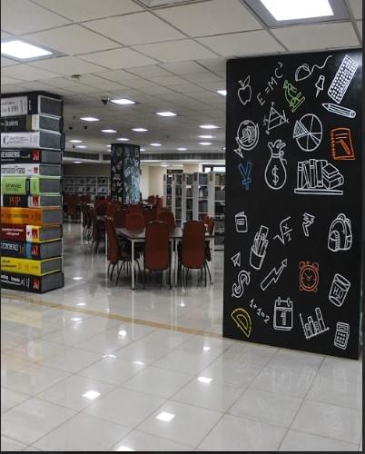 Shaheed Sukhdev College of Business Studies Academic building and campus photo 3